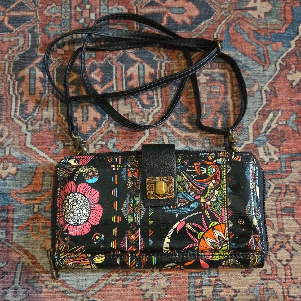 Sakroots Artist Circle Smartphone Crossbody